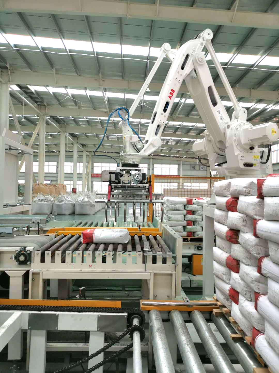 ?大廣金剛砂地坪材料  新鄉(xiāng)自動(dòng)化工廠！